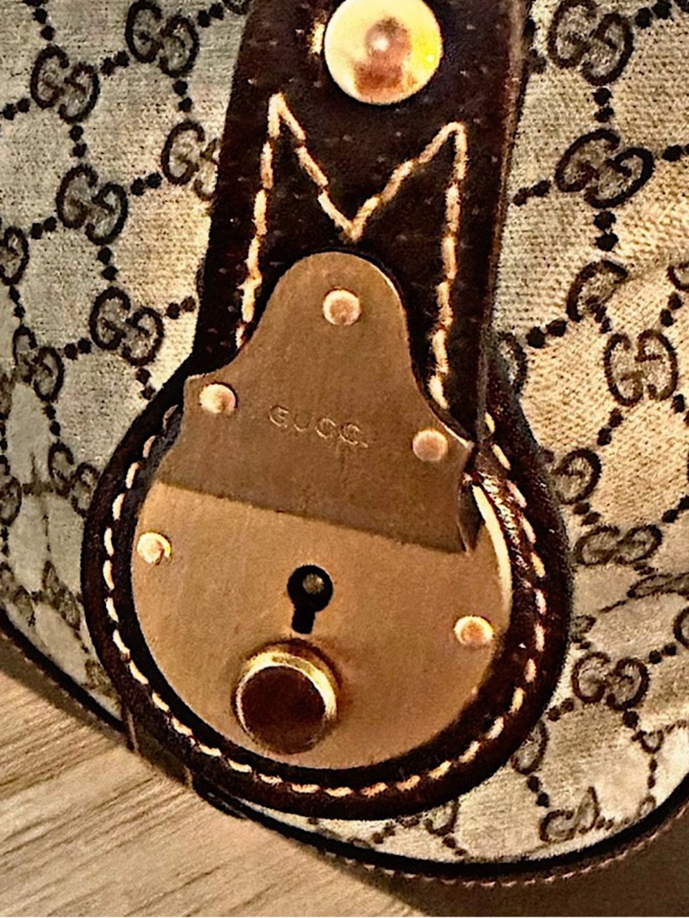 Authentic Gucci Vintage Doctor Style Travel Bag - Picture 4 of 7